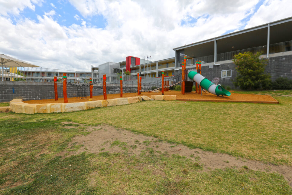 Gledswood Hills Public School By CRS Creative Recreation Solutions